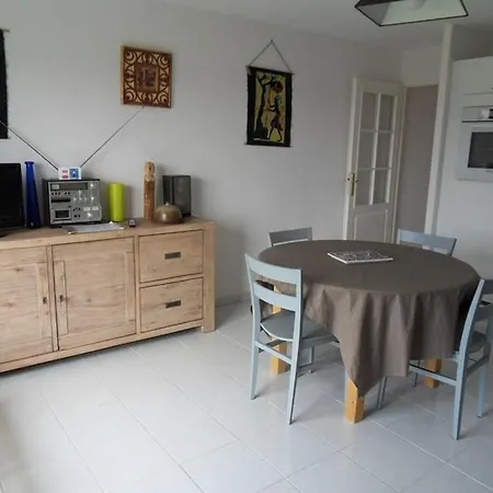 Bellevue Apartamento *